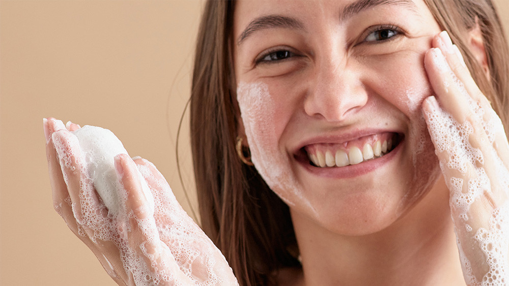 Déterminez votre type de peau avec le guide Avril pour choisir les soins adaptés à vos besoins